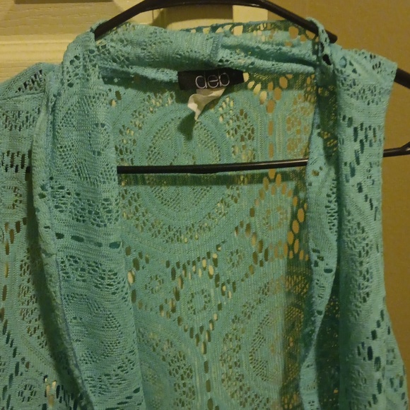 Deb Brand Lace Sleeveless Cardigan in Teal - Picture 2 of 6